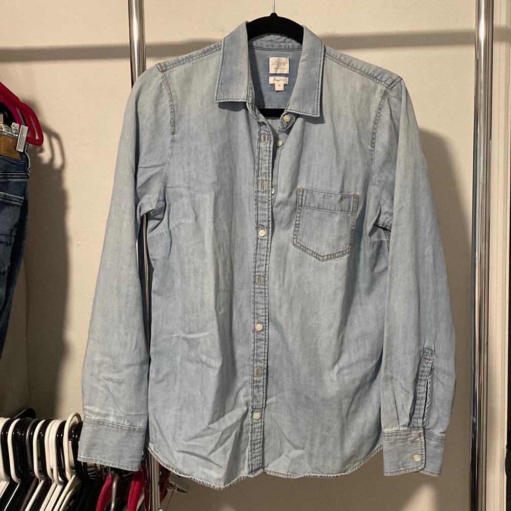 Women’s J Crew Perfect Fit Chambray Button Down Shirt Size M